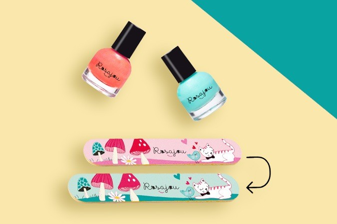 Free nail line & duo of nail polishes